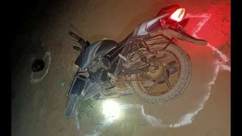 मेरठ में फ़िल्मी अंदाज में सड़क पर हुई लुटेरों के साथ पुलिस की मुठभेड़, एक आरोपी धराया