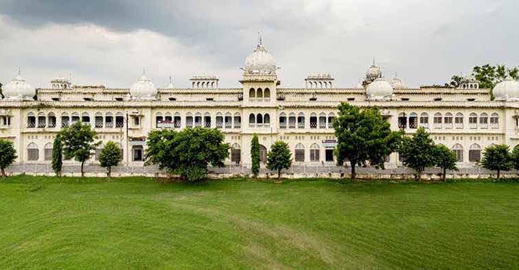 लखनऊ विश्वविद्यालय में 15 से 31 जनवरी तक होने वाली सेमेस्टर परीक्षाएँ की गईं स्थगित