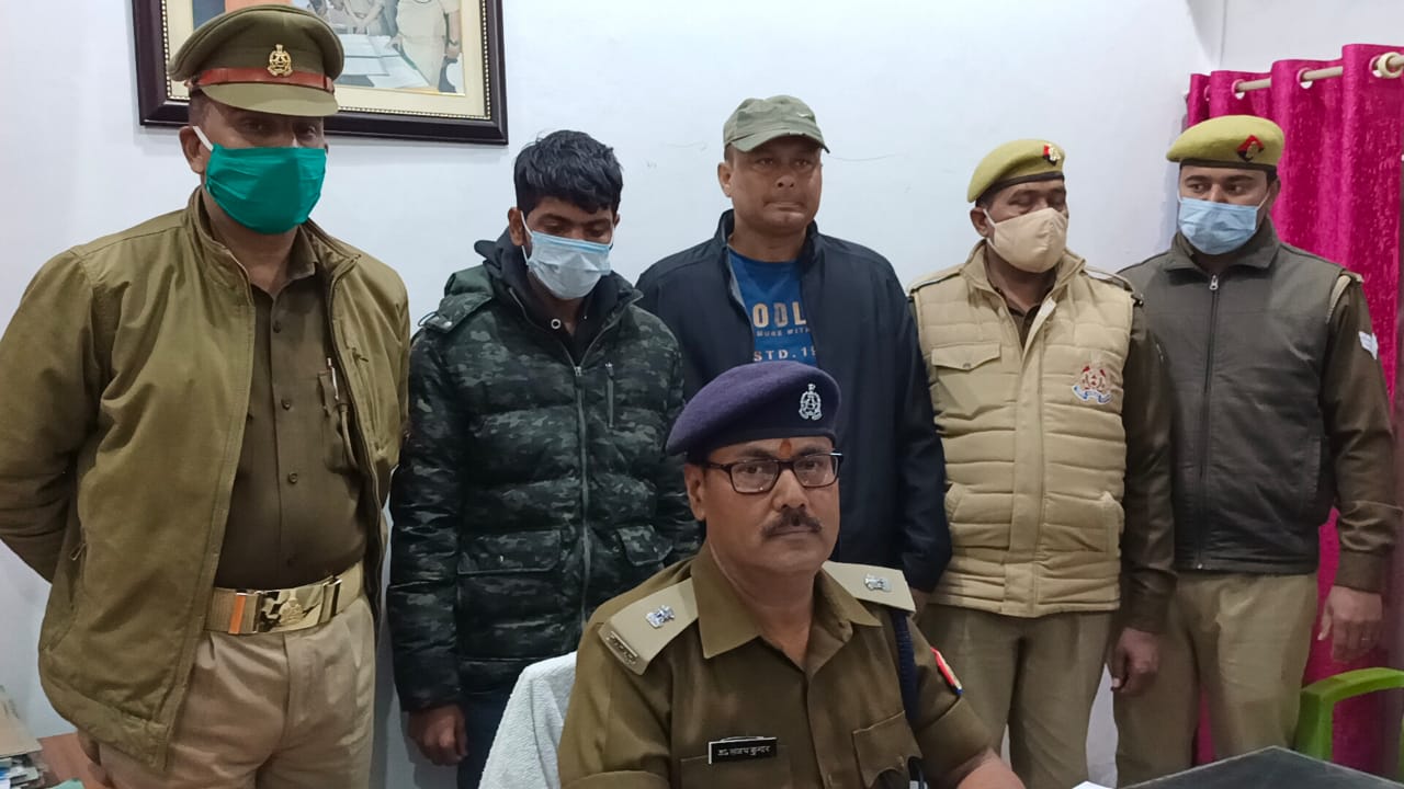 The fake IAS of Jaunpur, which had many soldiers, was given the greed of promotion! #Jaunpur #Upp #theatinews