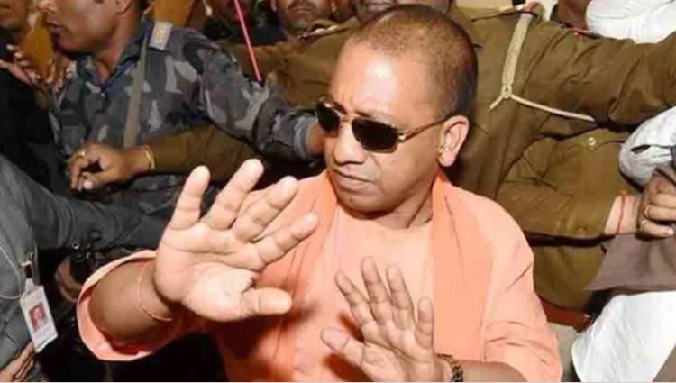 यूपी में अब मनचलों का जीना होगा दूभर, CM योगी ने फिर से एक्टिवेट की एंटी रोमियो स्क्वॉयड टीम